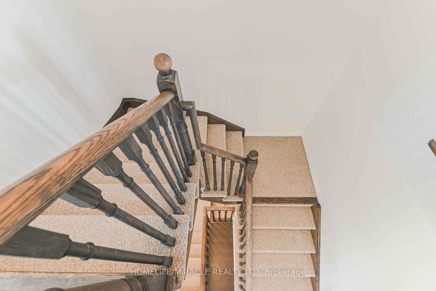 4047 Maitland Street Property Photo 20