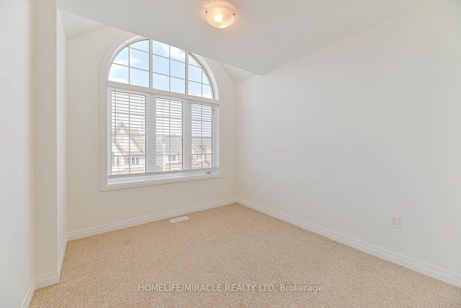 4047 Maitland Street Property Photo 21