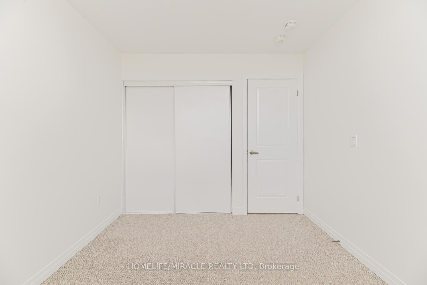 4047 Maitland Street Property Photo 23