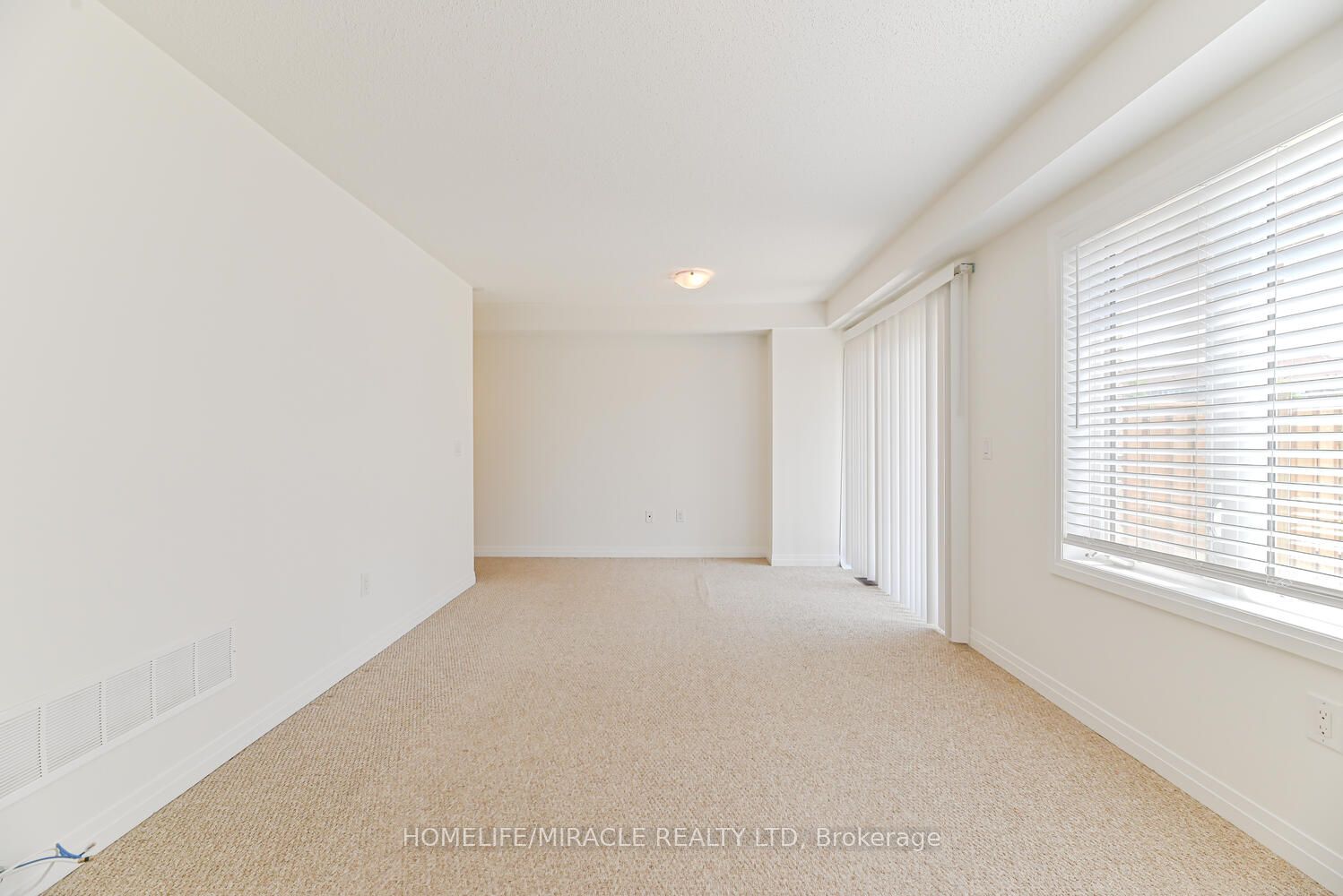 4047 Maitland Street Property Photo 45