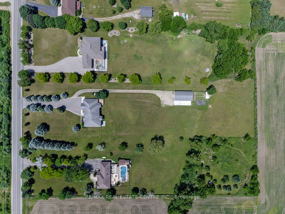 1753 Shellard Road Property Photo 4