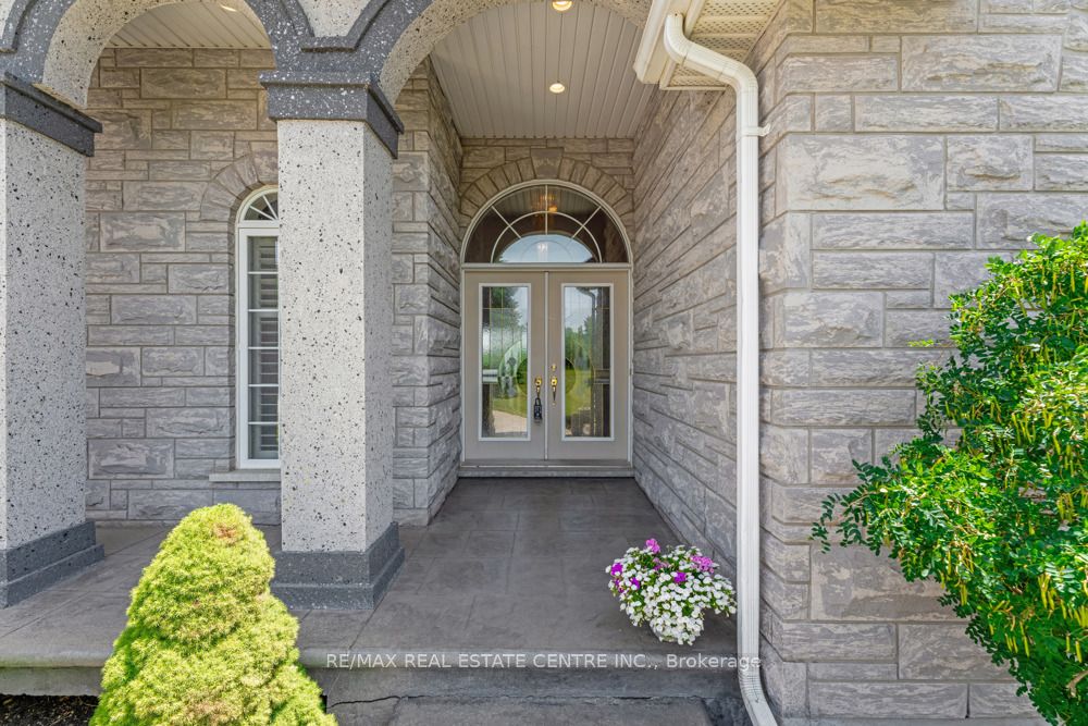 1753 Shellard Road Property Photo 15