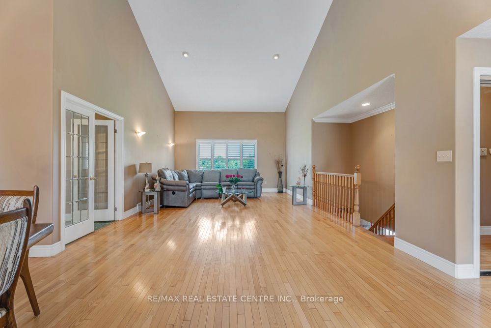 1753 Shellard Road Property Photo 17