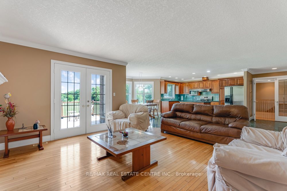 1753 Shellard Road Property Photo 19