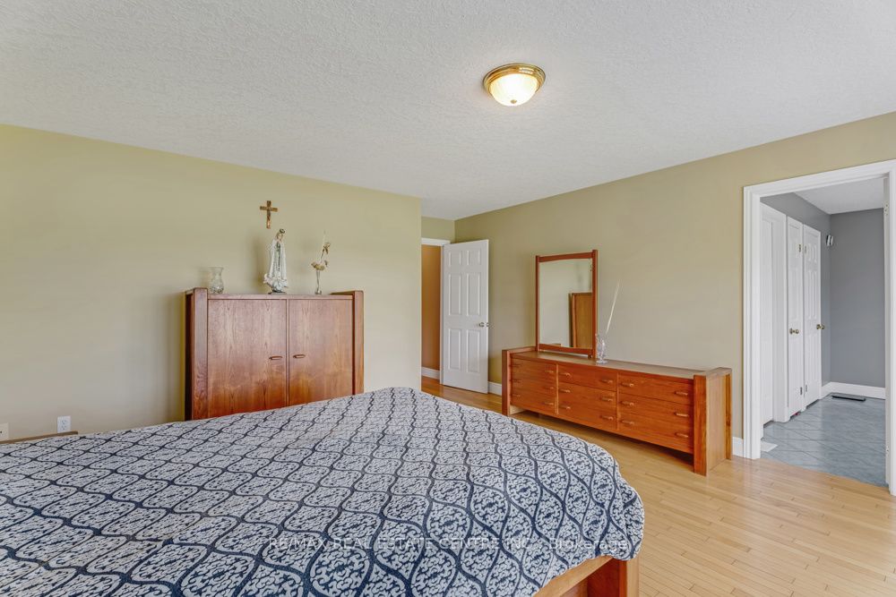 1753 Shellard Road Property Photo 32