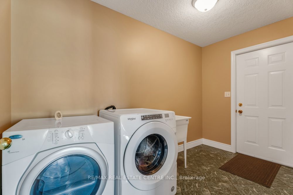 1753 Shellard Road Property Photo 37