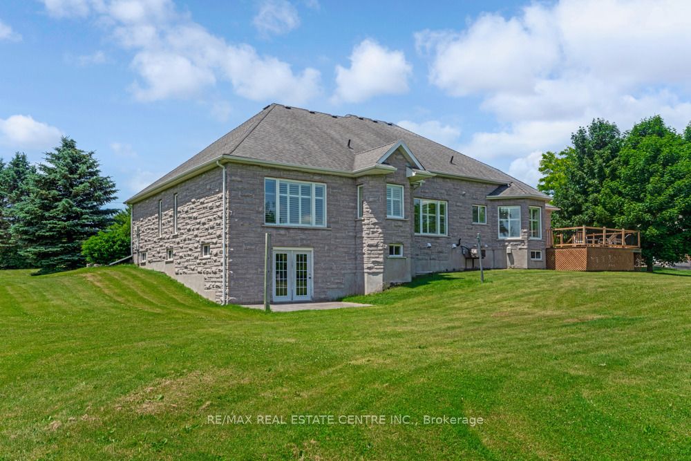 1753 Shellard Road Property Photo 41