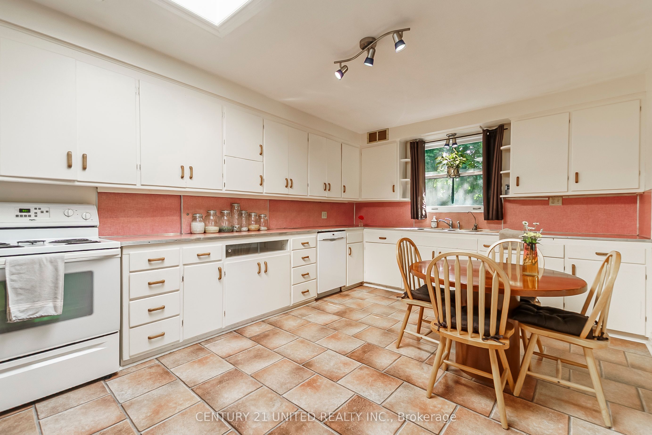 44 Moorecraig Road Property Photo 15