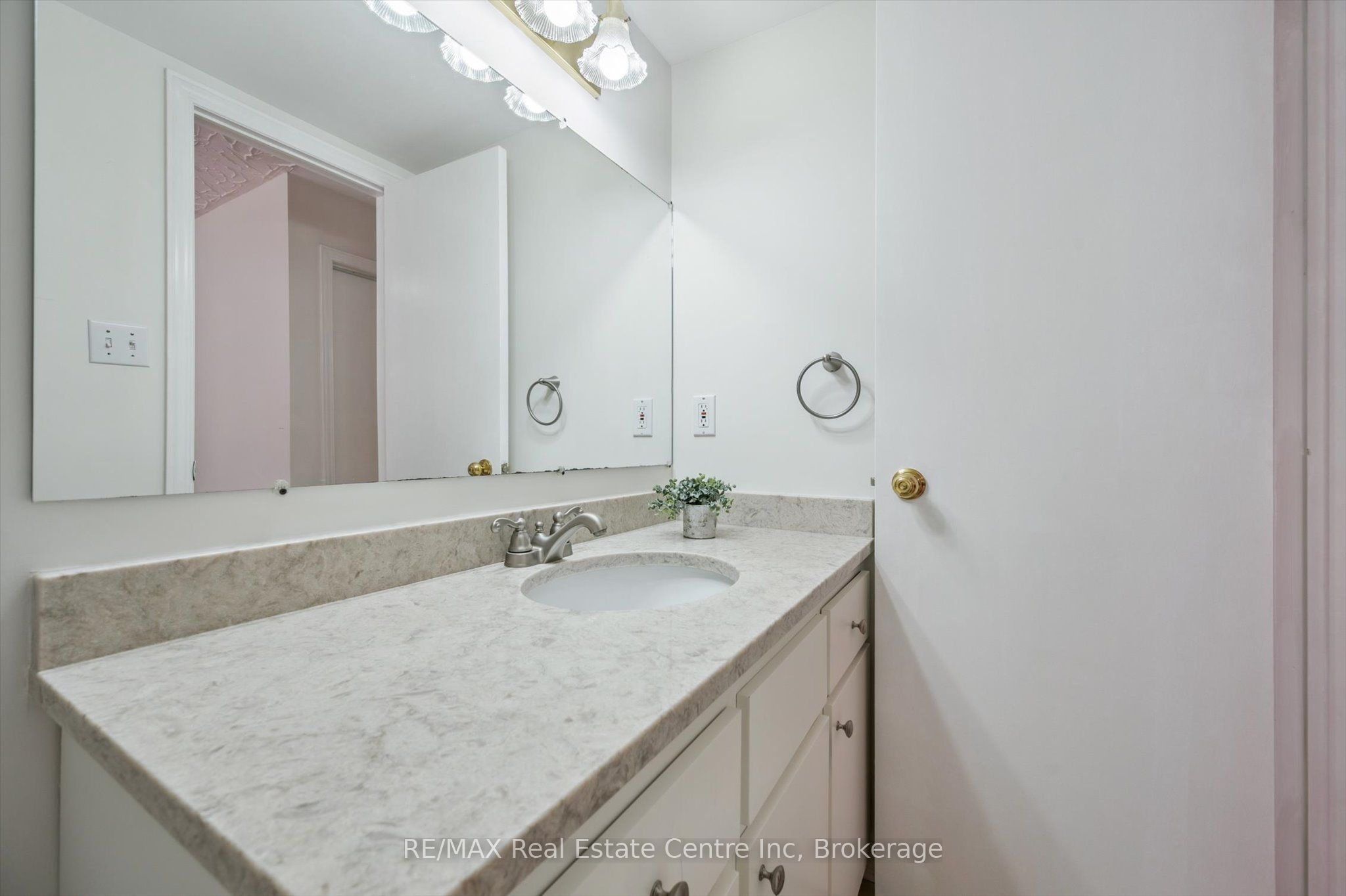 101 Harvard Road Property Photo 19