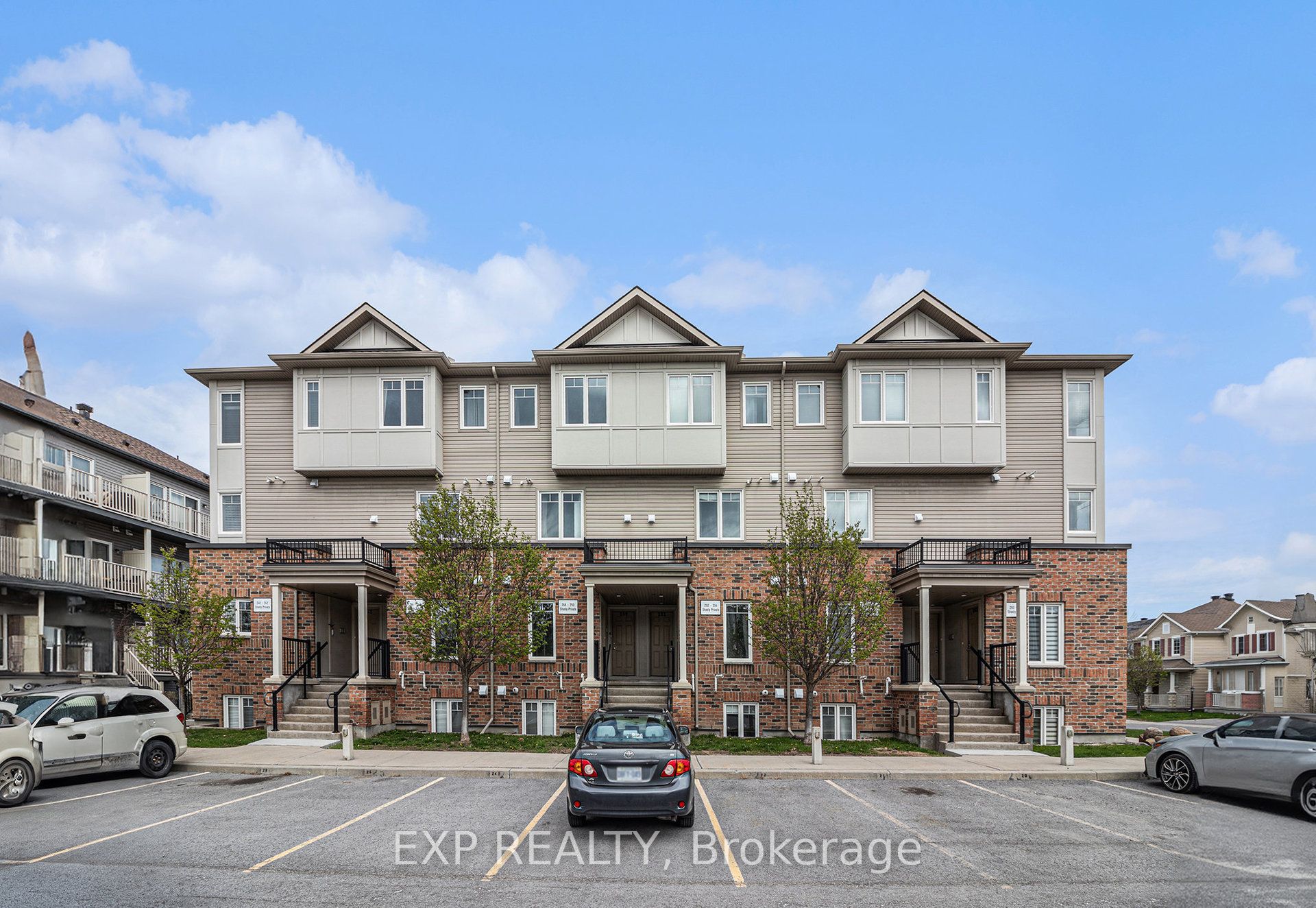 250 Shanly Private Property Photo 2
