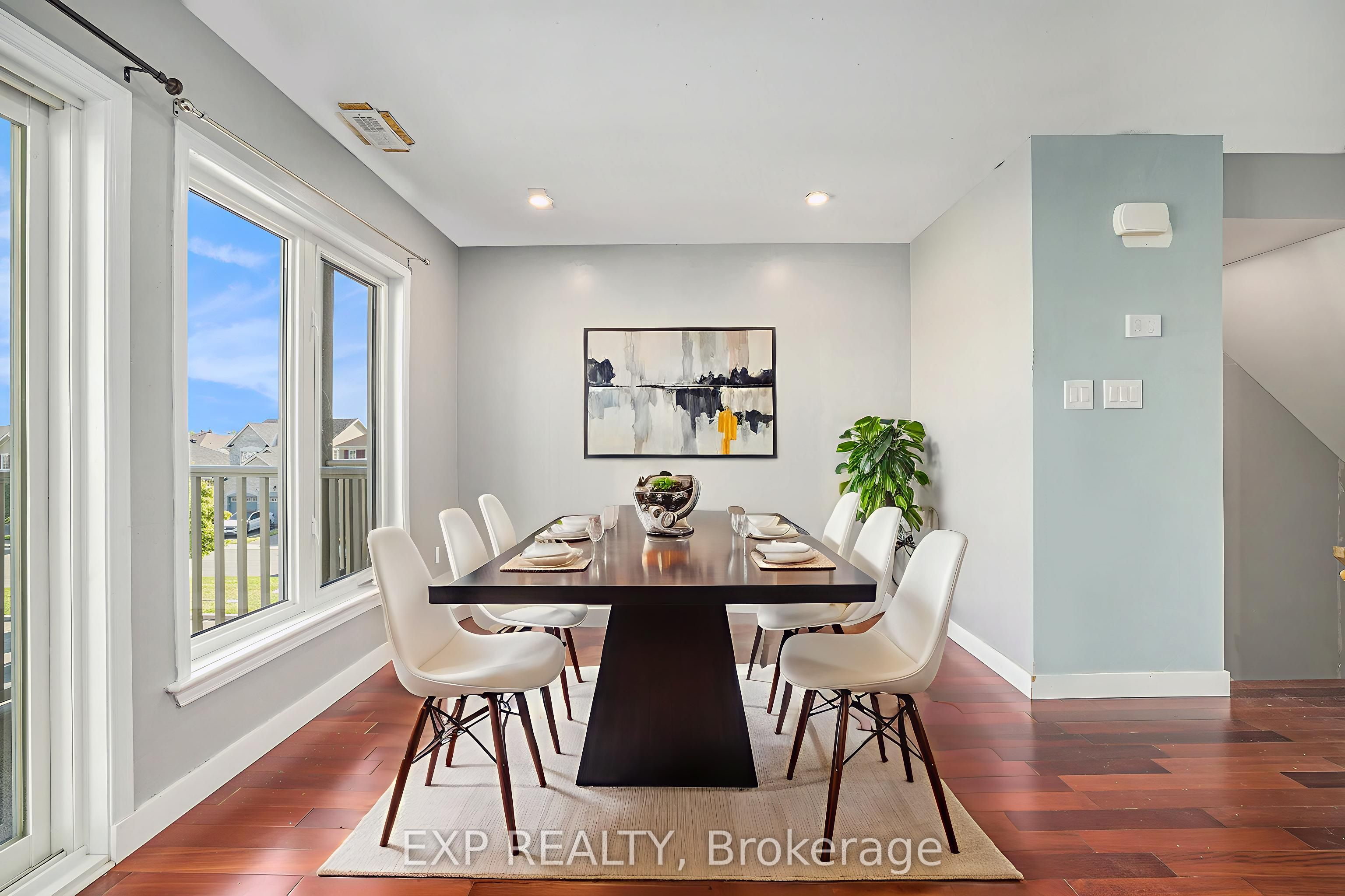 250 Shanly Private Property Photo 6