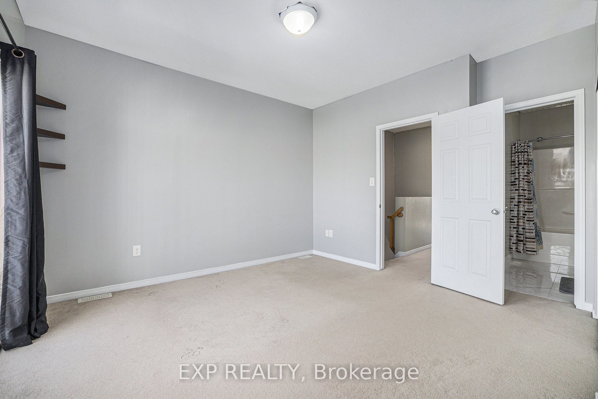 250 Shanly Private Property Photo 12