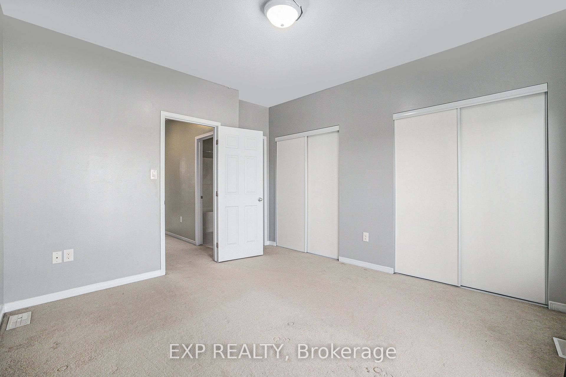 250 Shanly Private Property Photo 13
