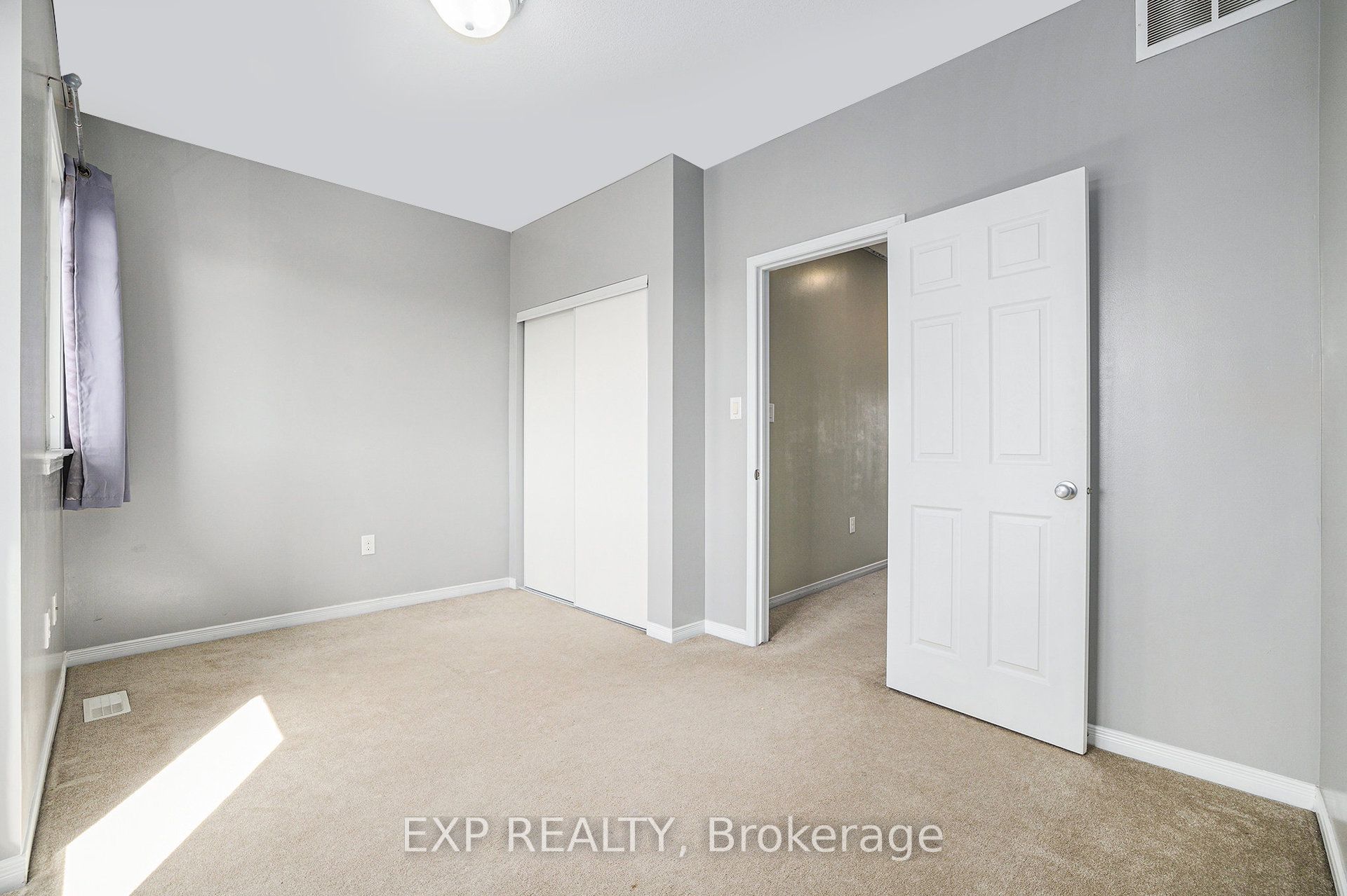 250 Shanly Private Property Photo 18