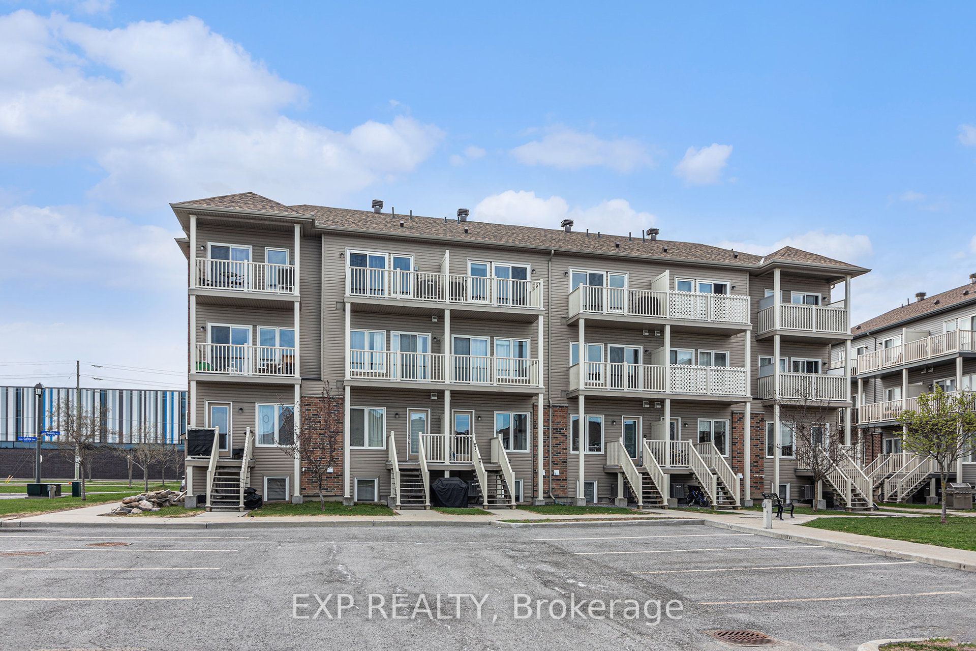 250 Shanly Private Property Photo 21