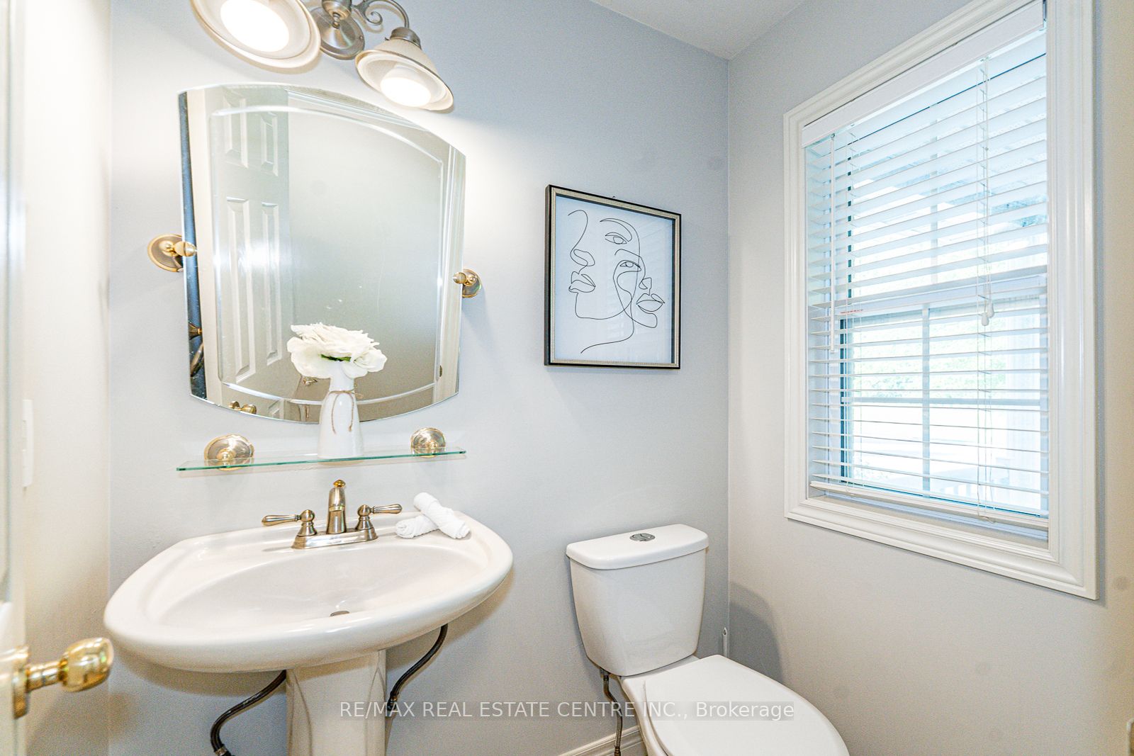 499 Dansbury Drive Property Photo 17