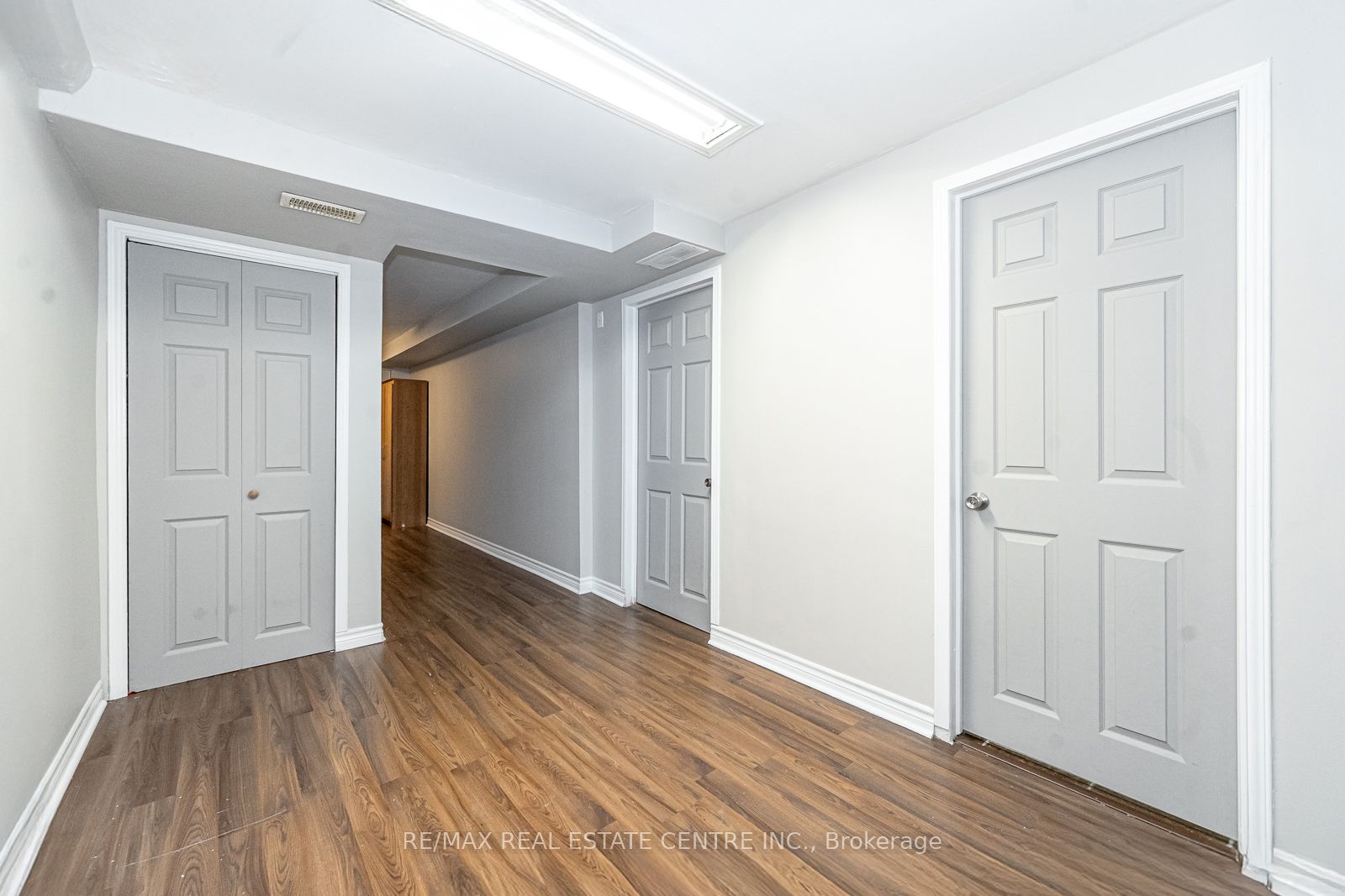 499 Dansbury Drive Property Photo 30