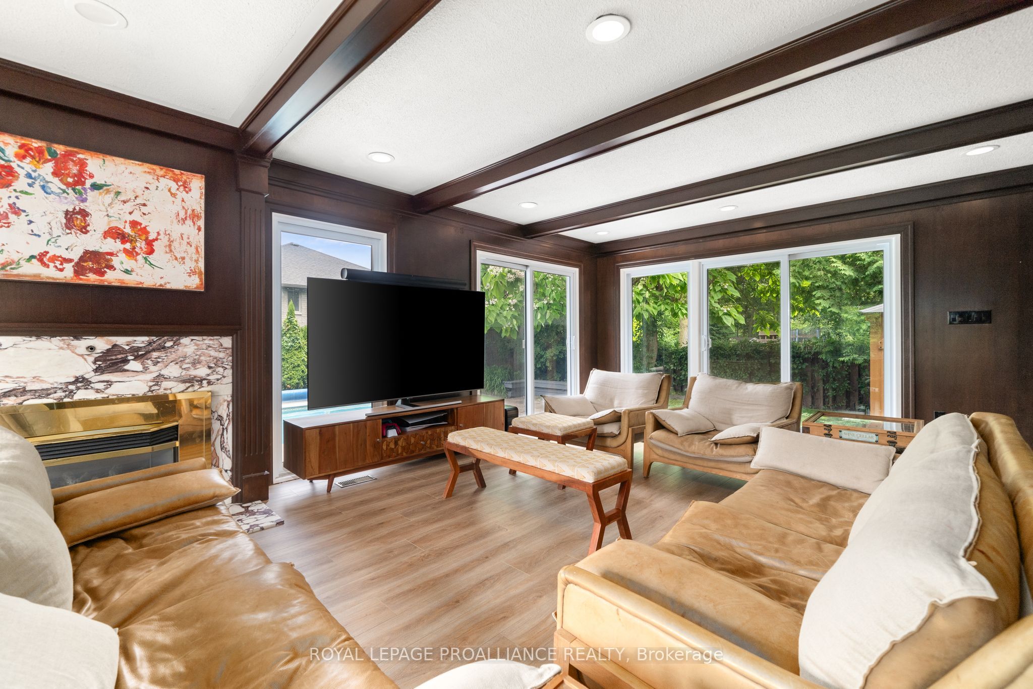 27 Forest Hill Crescent Property Photo 14