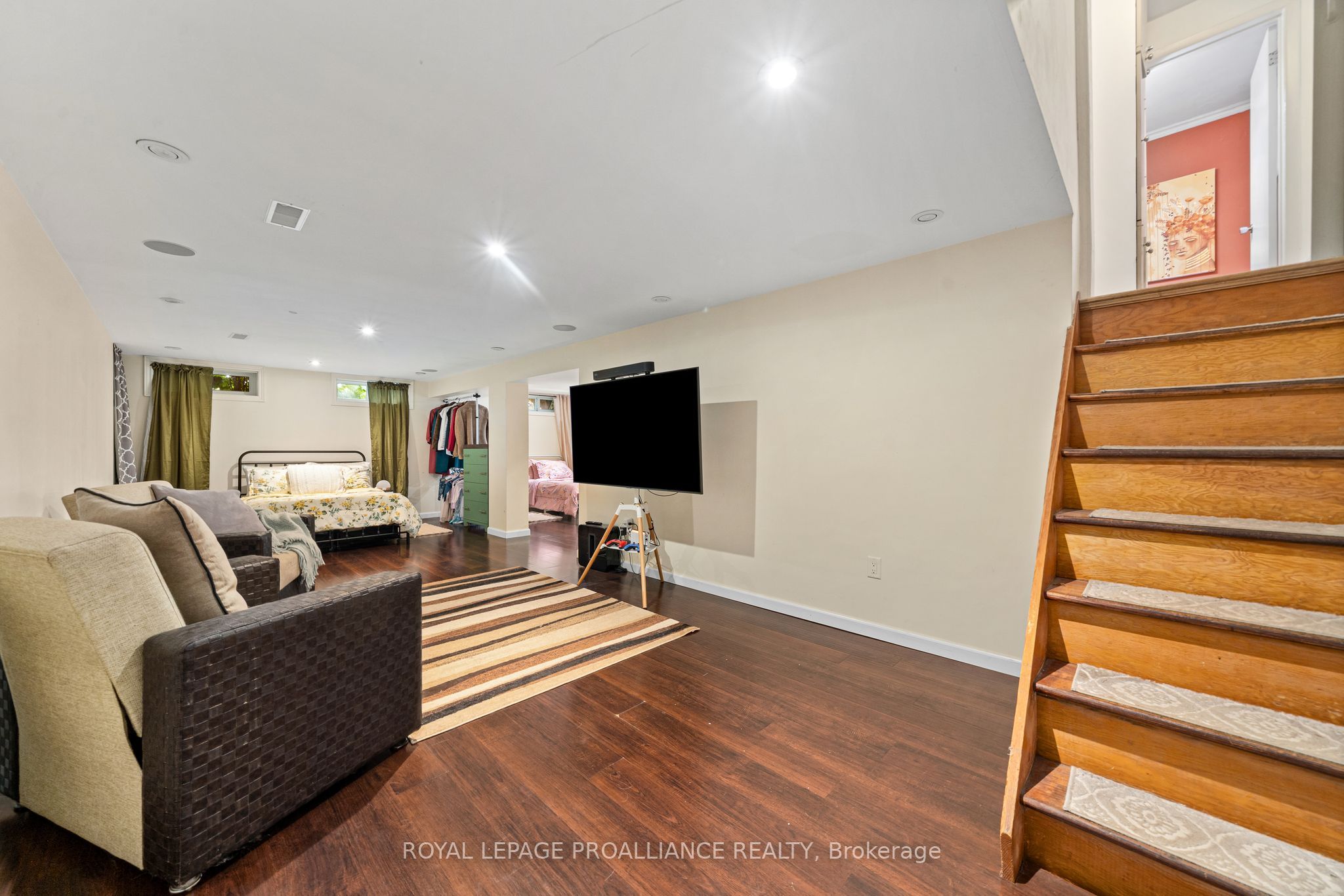 27 Forest Hill Crescent Property Photo 29