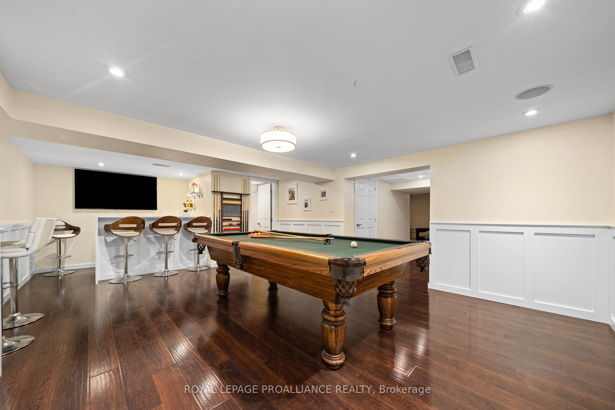 27 Forest Hill Crescent Property Photo 35