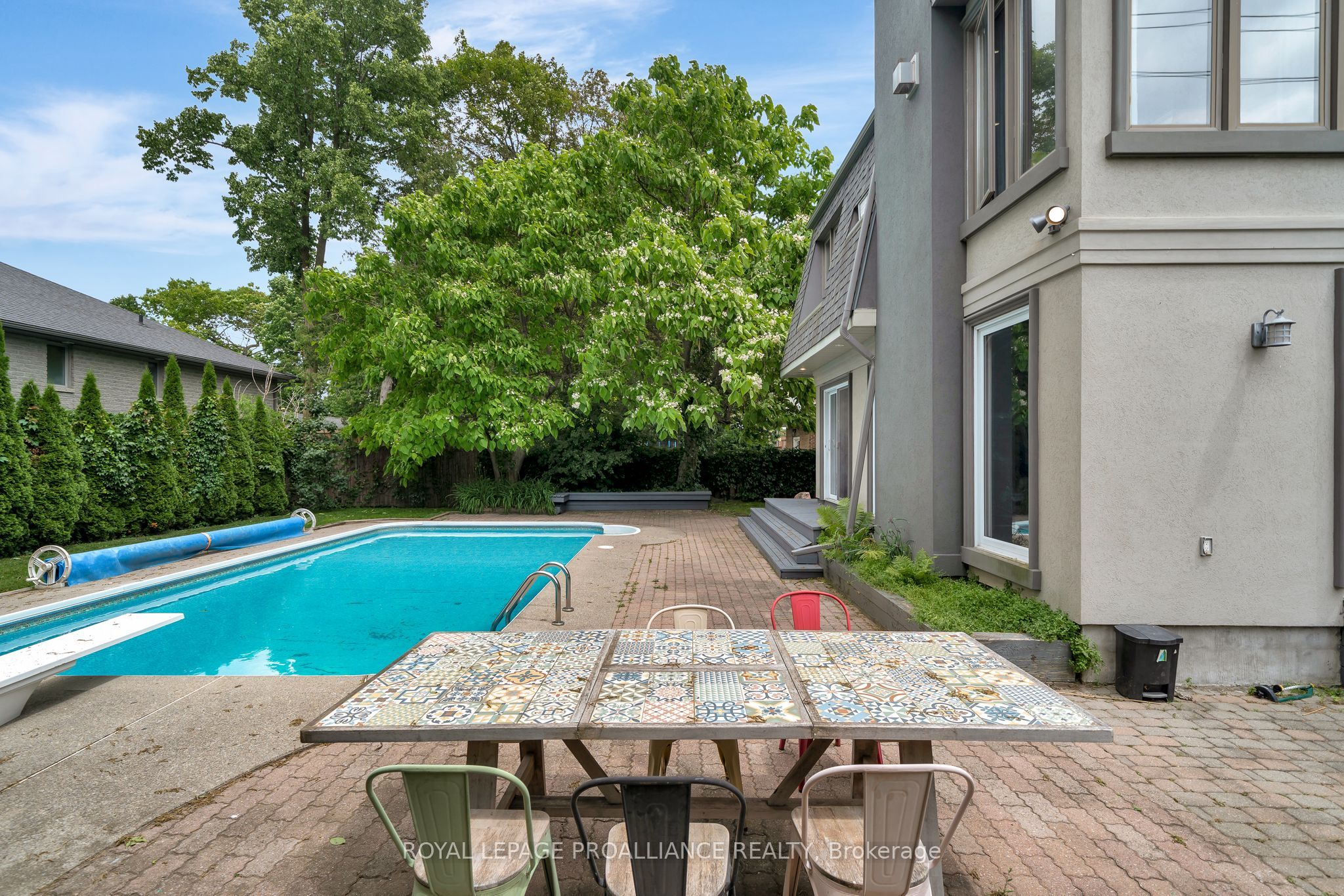 27 Forest Hill Crescent Property Photo 40