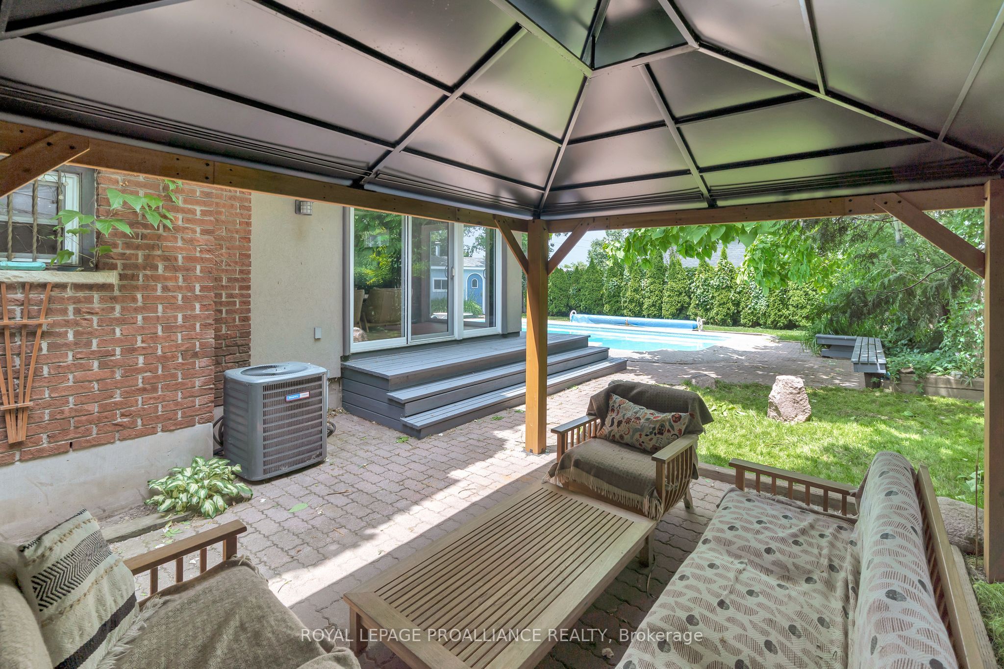 27 Forest Hill Crescent Property Photo 47