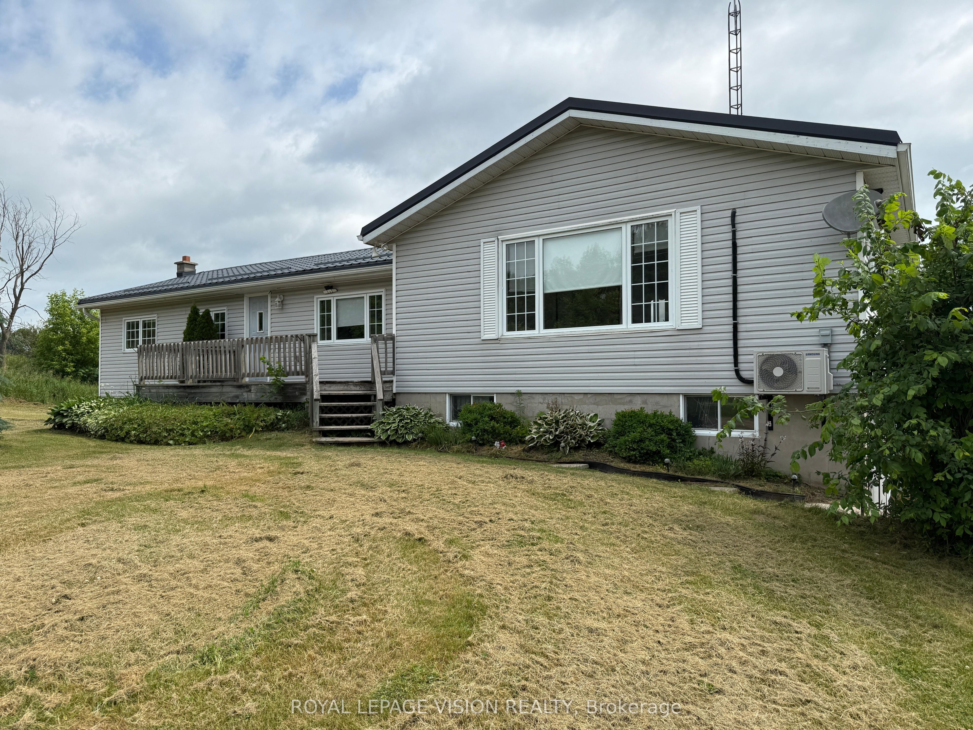 1304 Hunt Club Road Property Photo 1
