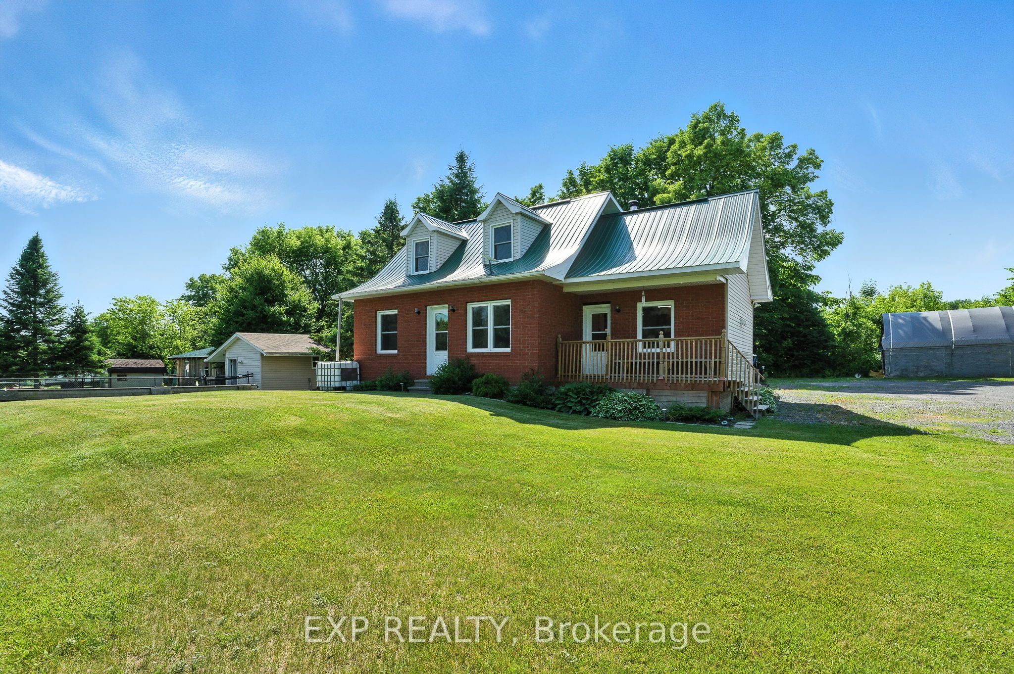 7800 34 Highway Property Photo 1