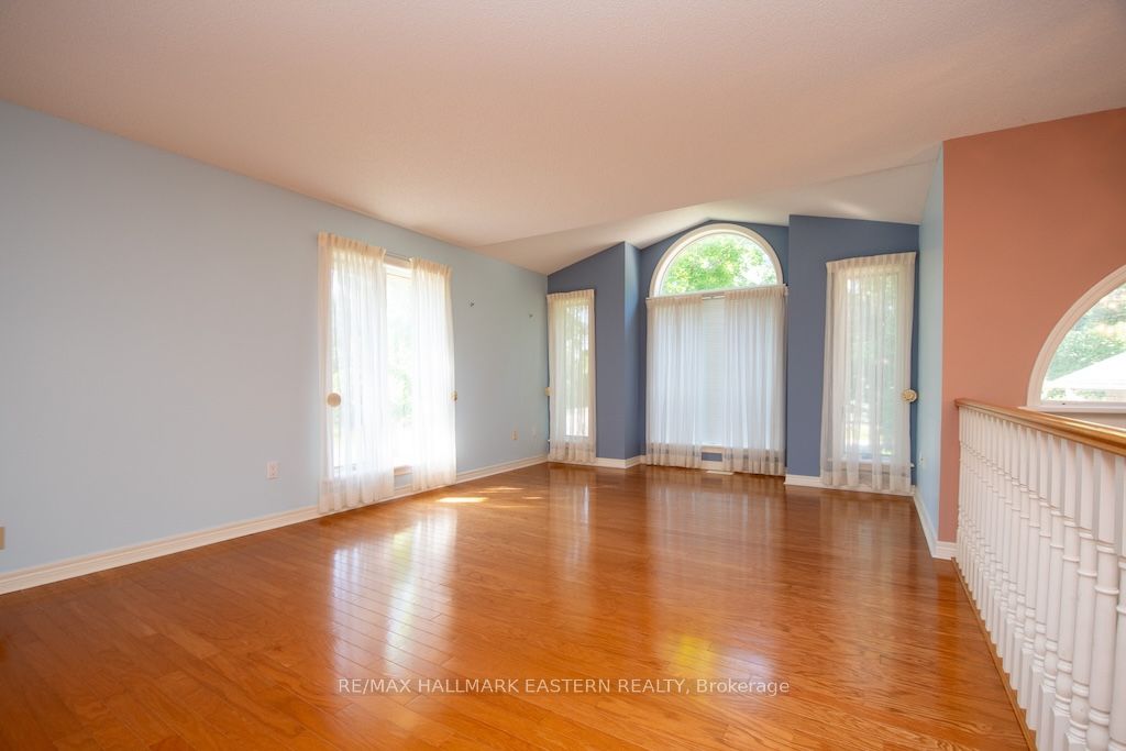 2 Huntingwood Crescent Property Photo 5