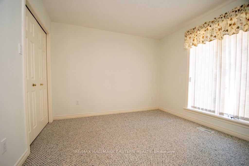 2 Huntingwood Crescent Property Photo 16