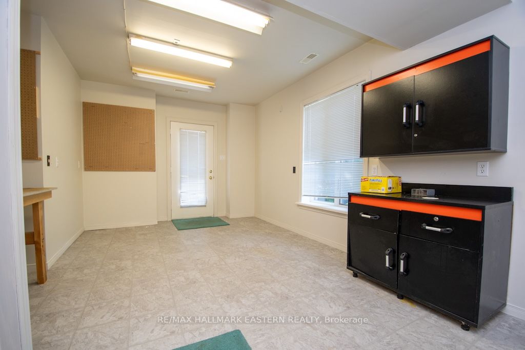 2 Huntingwood Crescent Property Photo 23