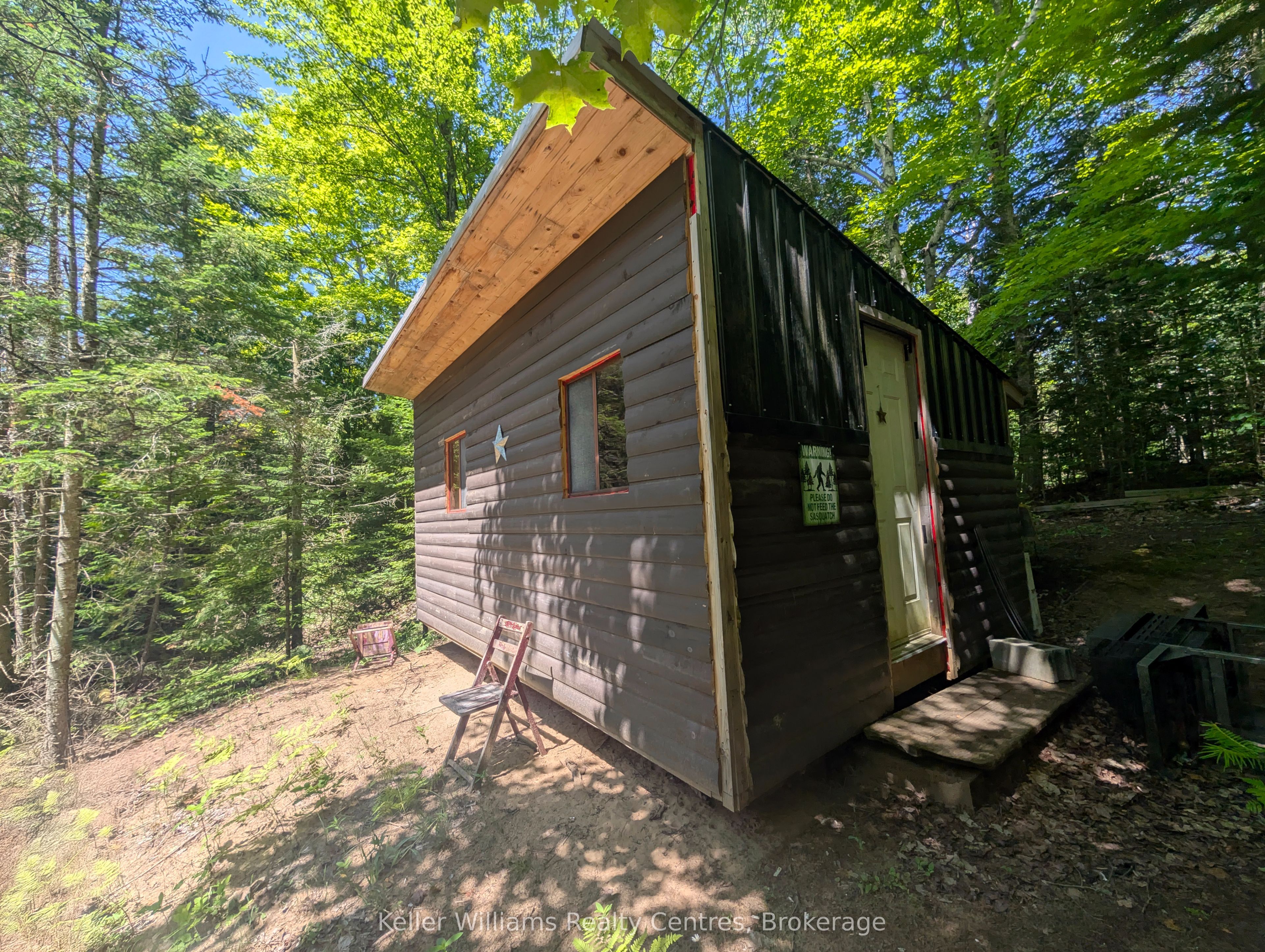 590-608 Huron Road Property Photo 10