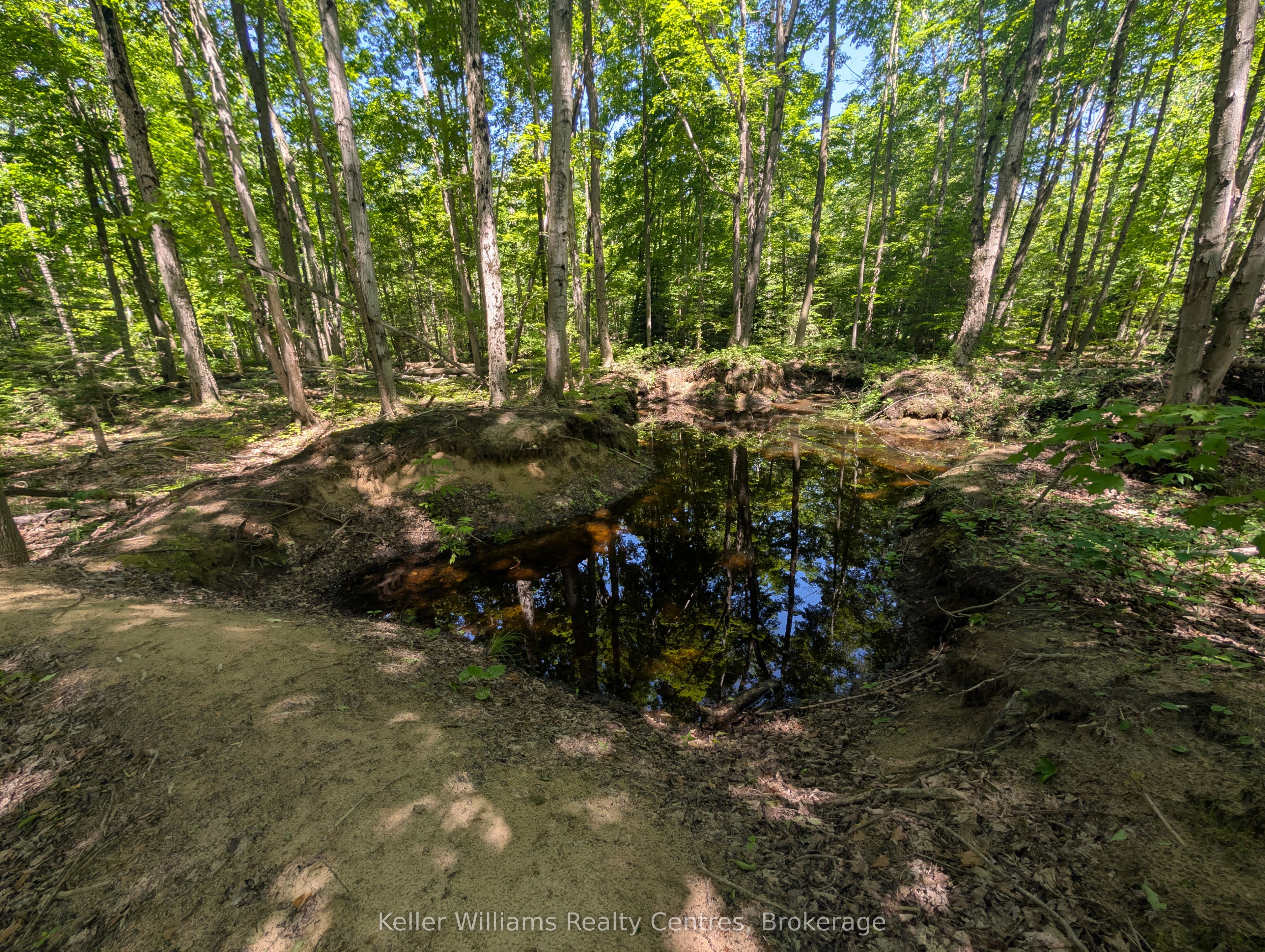 590-608 Huron Road Property Photo 25