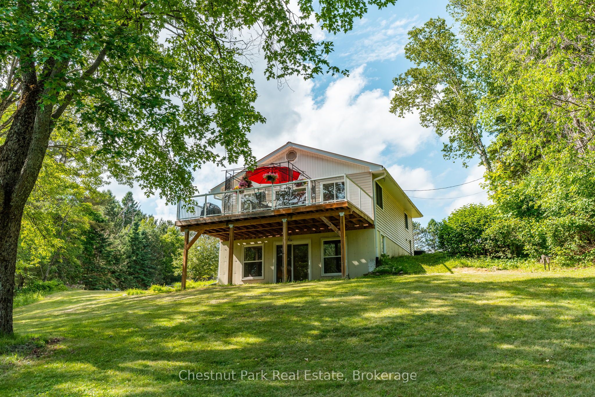 1054 Green Lake Road Property Photo 1