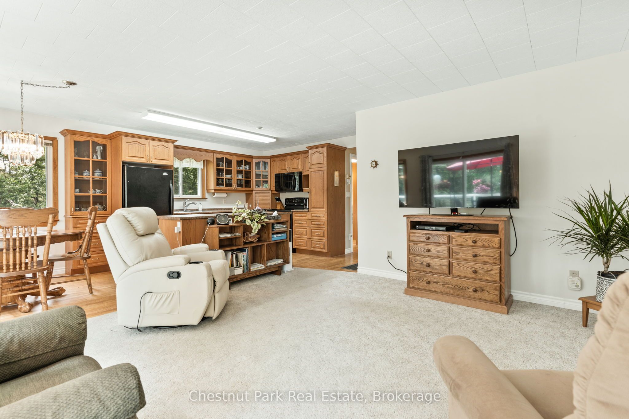 1054 Green Lake Road Property Photo 9