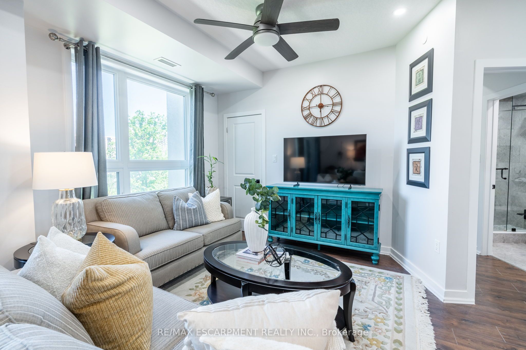 125 Shoreview Place 422 Property Photo 12