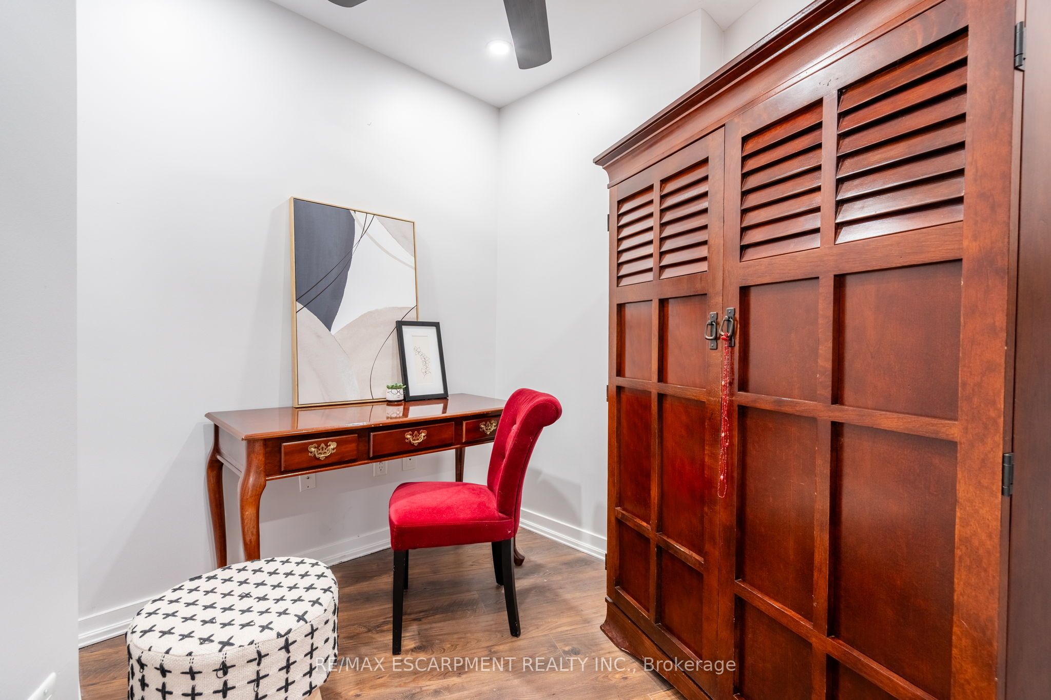 125 Shoreview Place 422 Property Photo 20