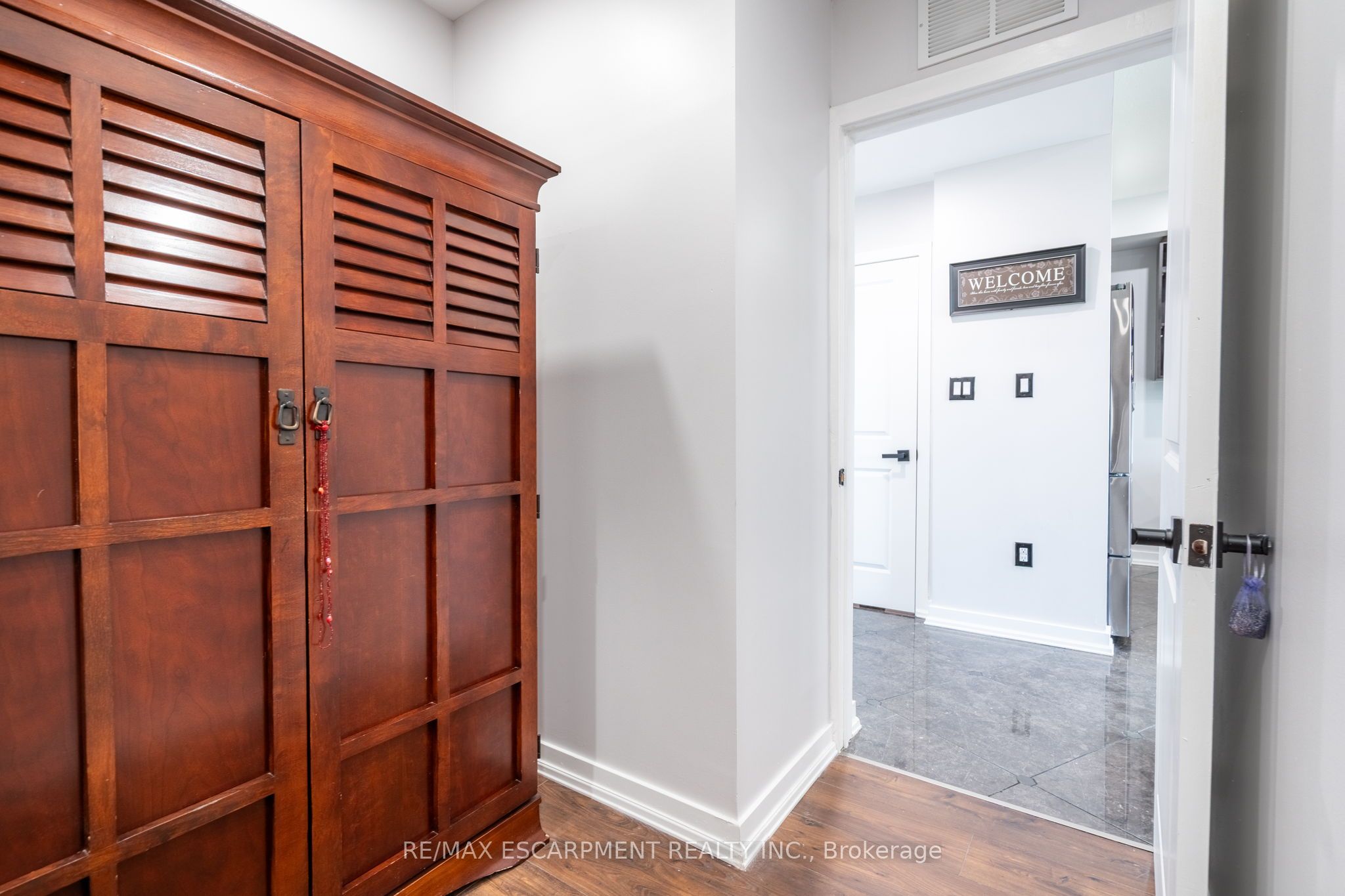 125 Shoreview Place 422 Property Photo 21