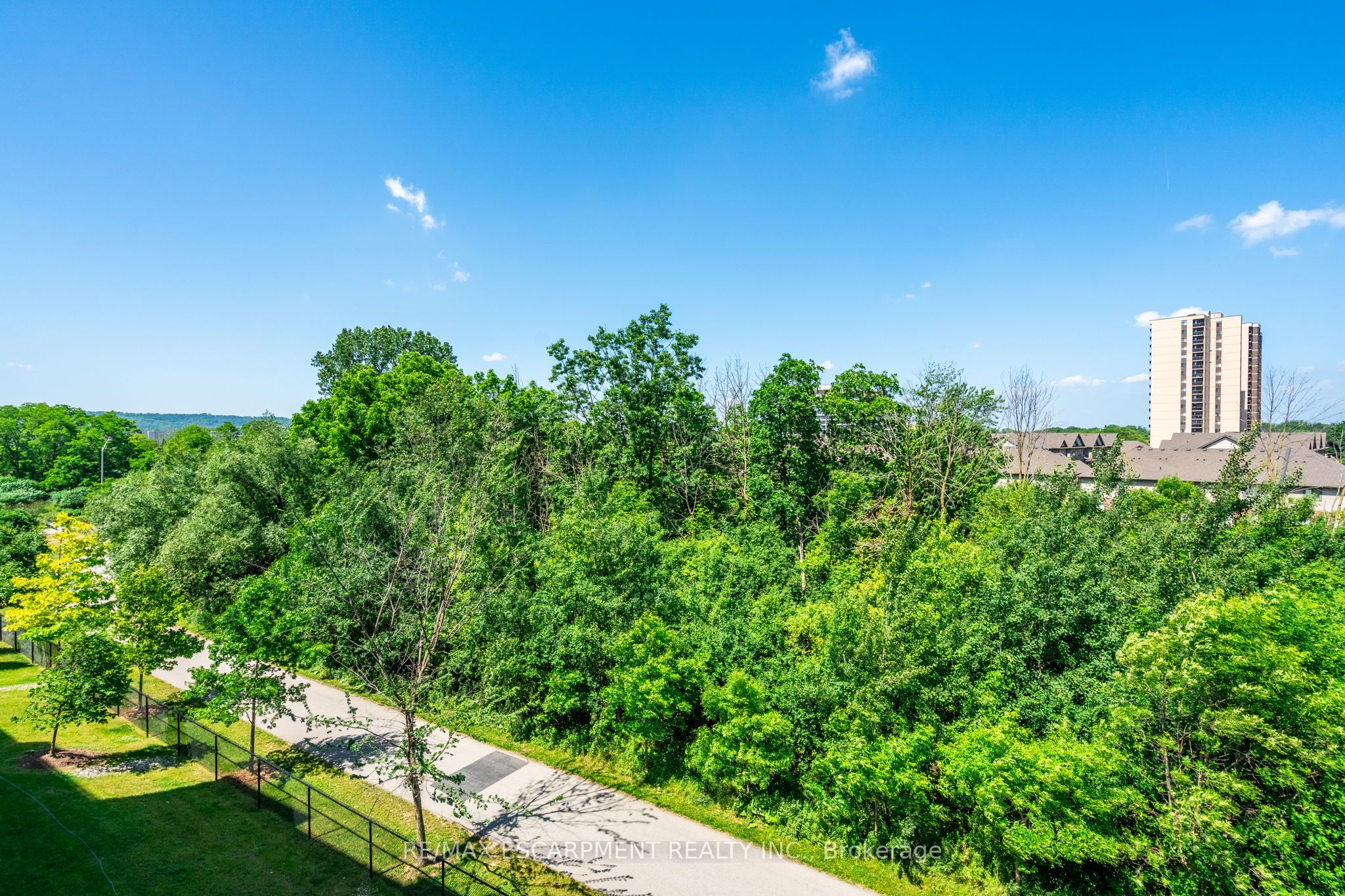 125 Shoreview Place 422 Property Photo 25