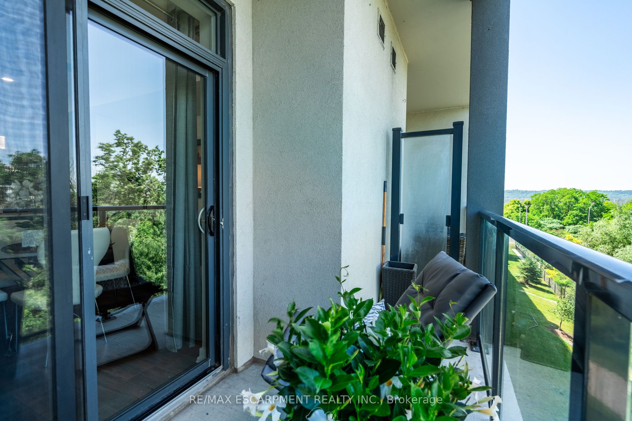 125 Shoreview Place 422 Property Photo 26