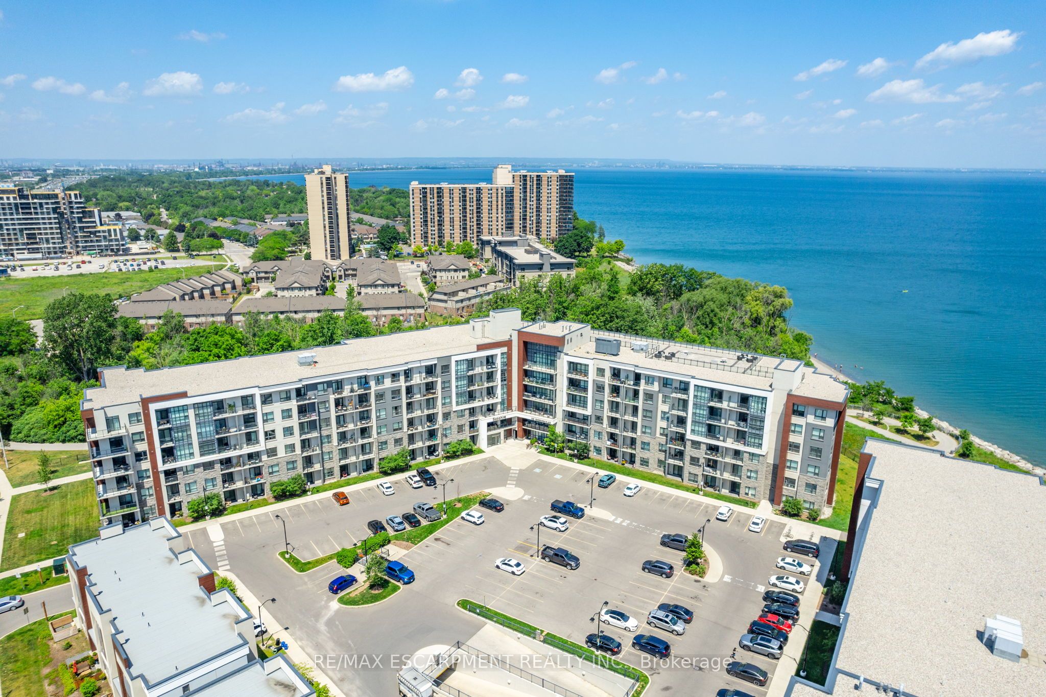 125 Shoreview Place 422 Property Photo 35