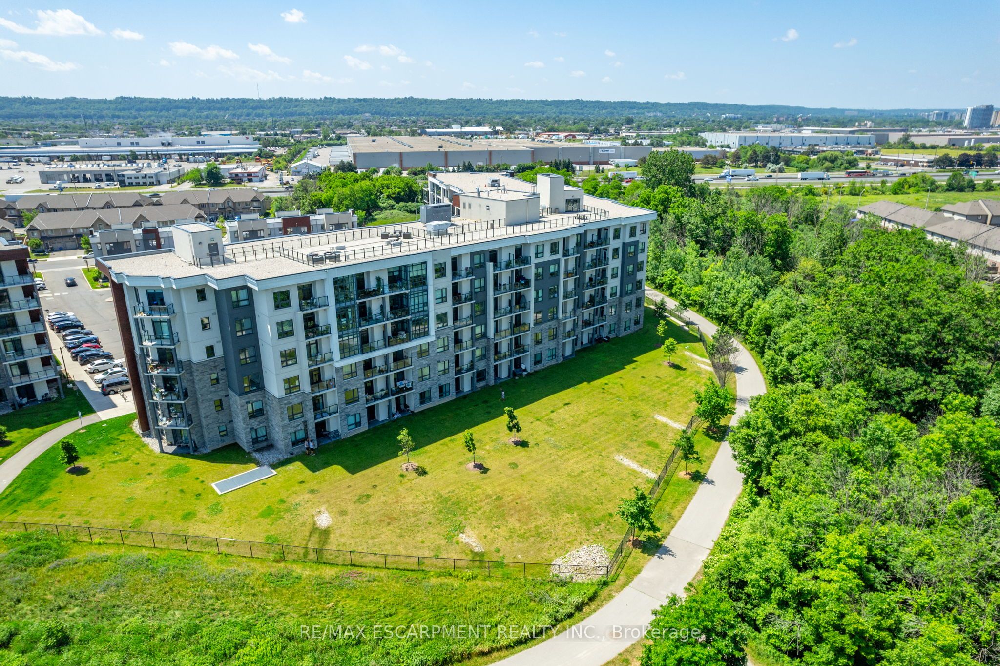 125 Shoreview Place 422 Property Photo 36