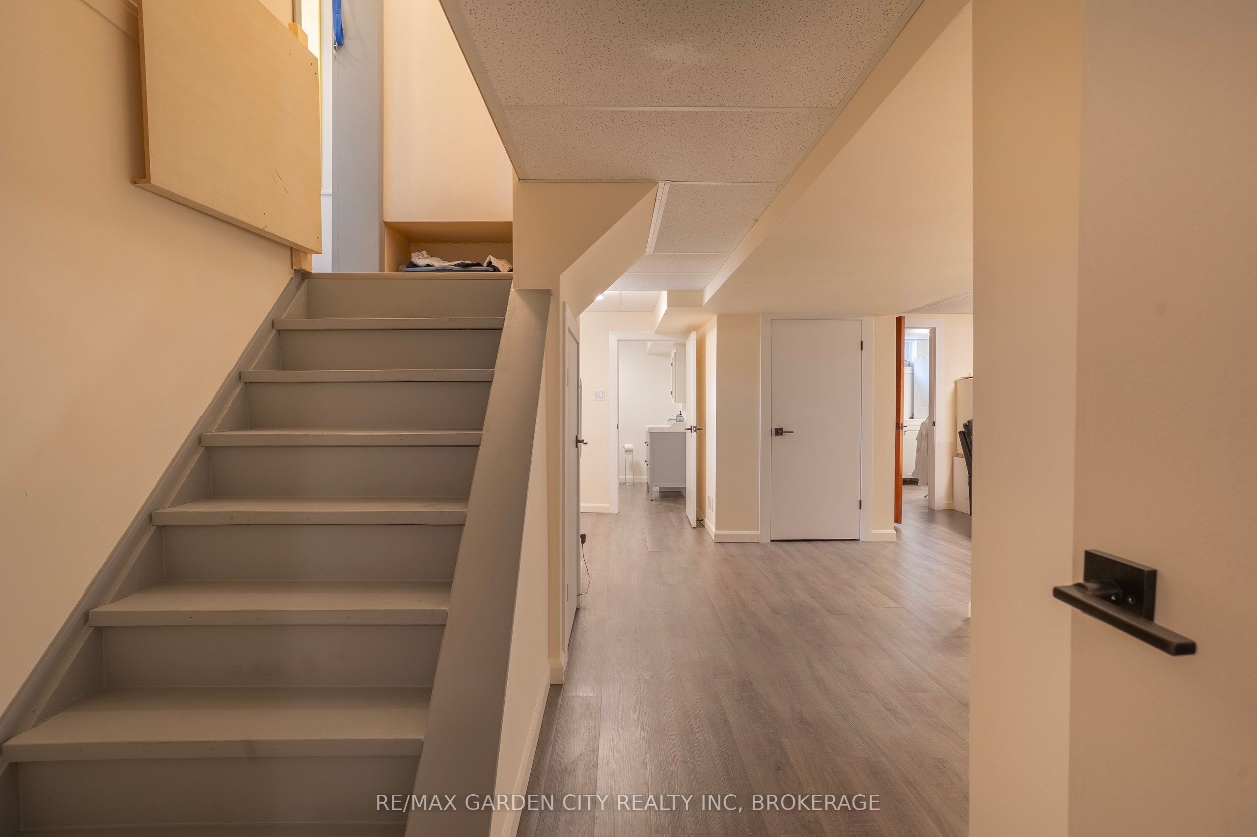 14 Edinburgh Drive Property Photo 20