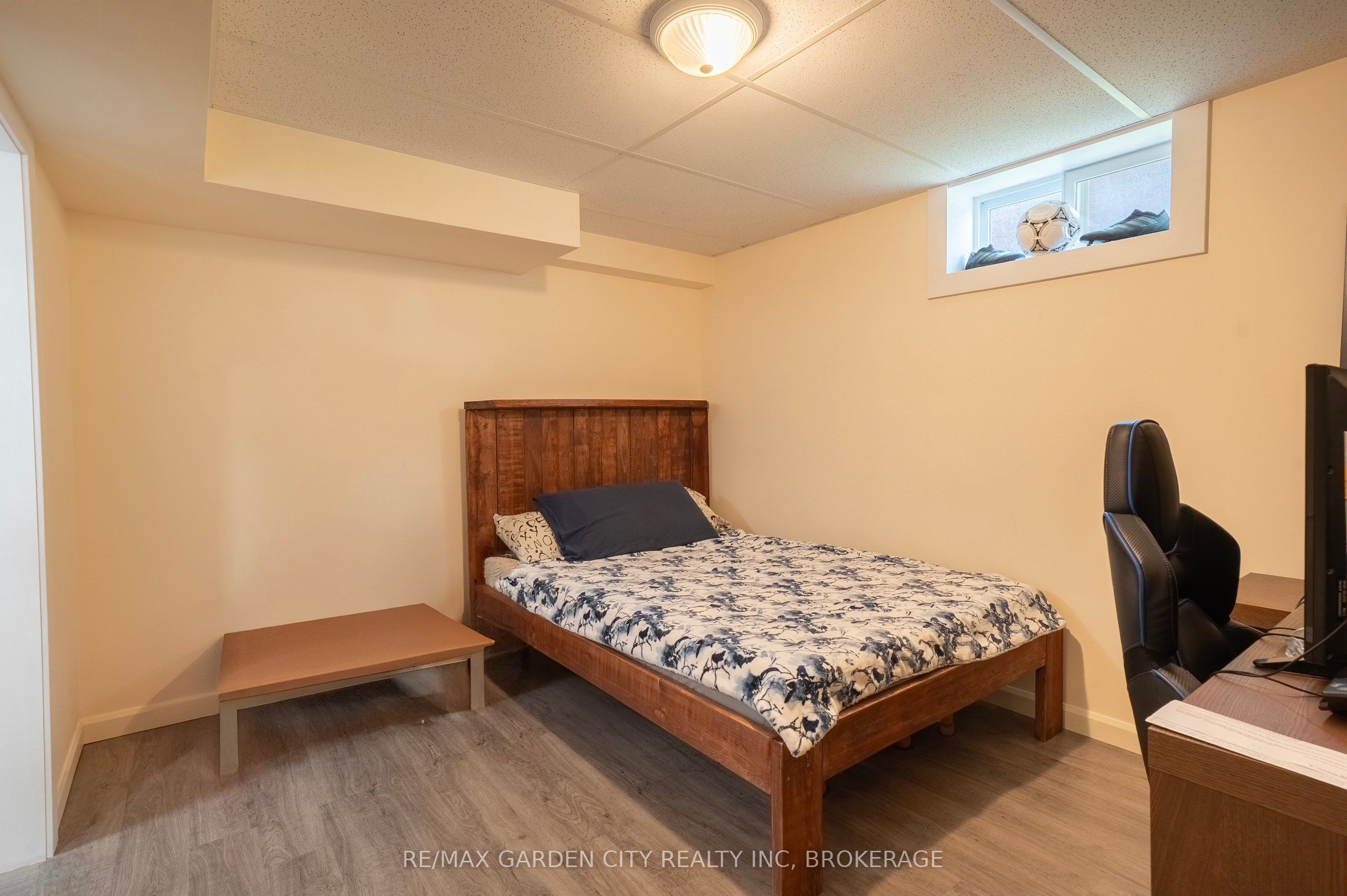 14 Edinburgh Drive Property Photo 25