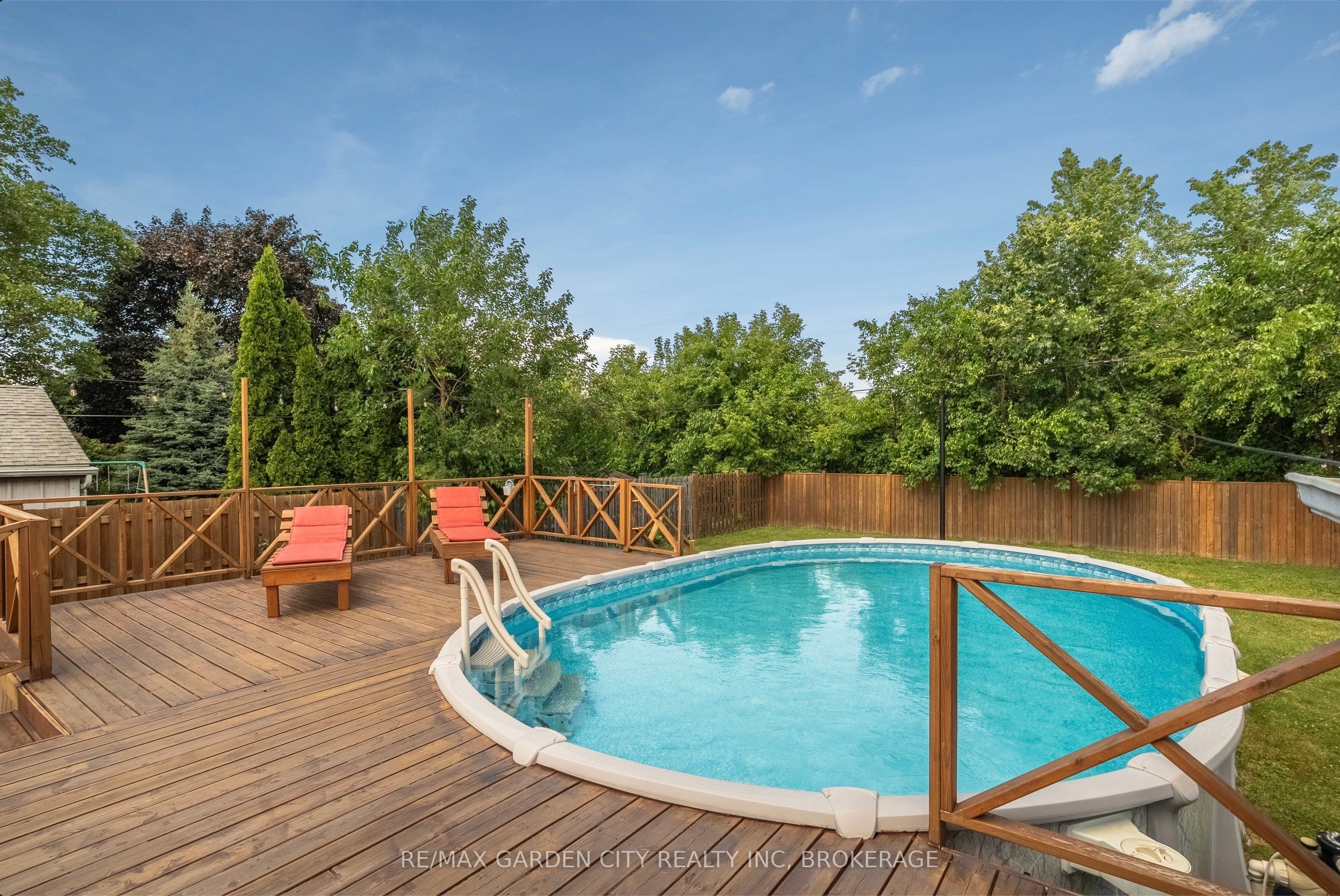 14 Edinburgh Drive Property Photo 31