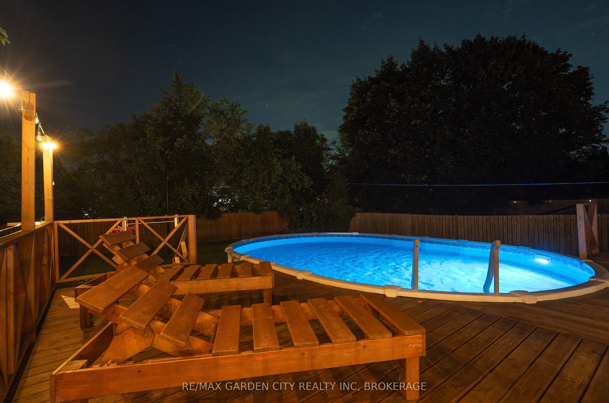 14 Edinburgh Drive Property Photo 34
