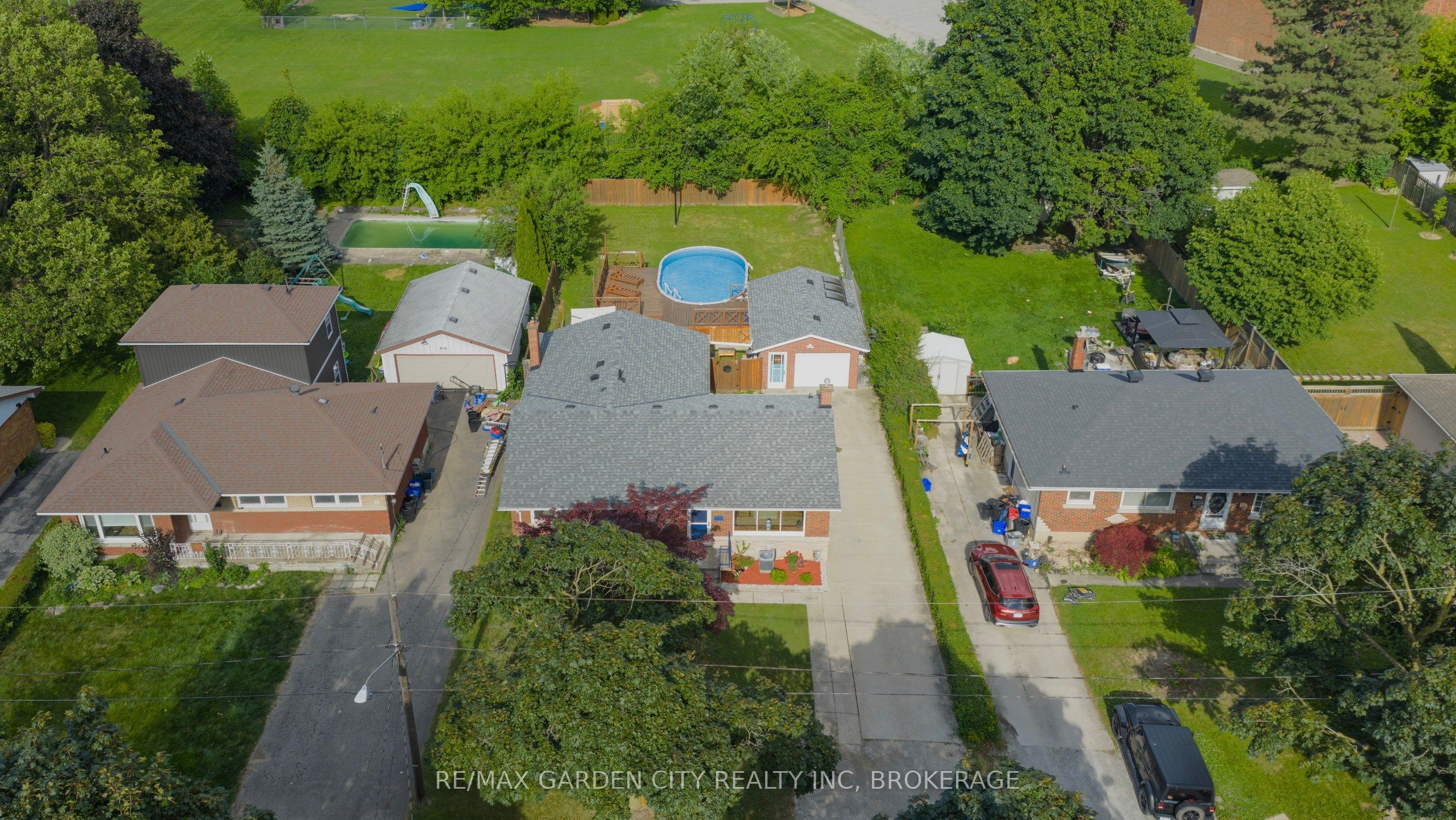 14 Edinburgh Drive Property Photo 42
