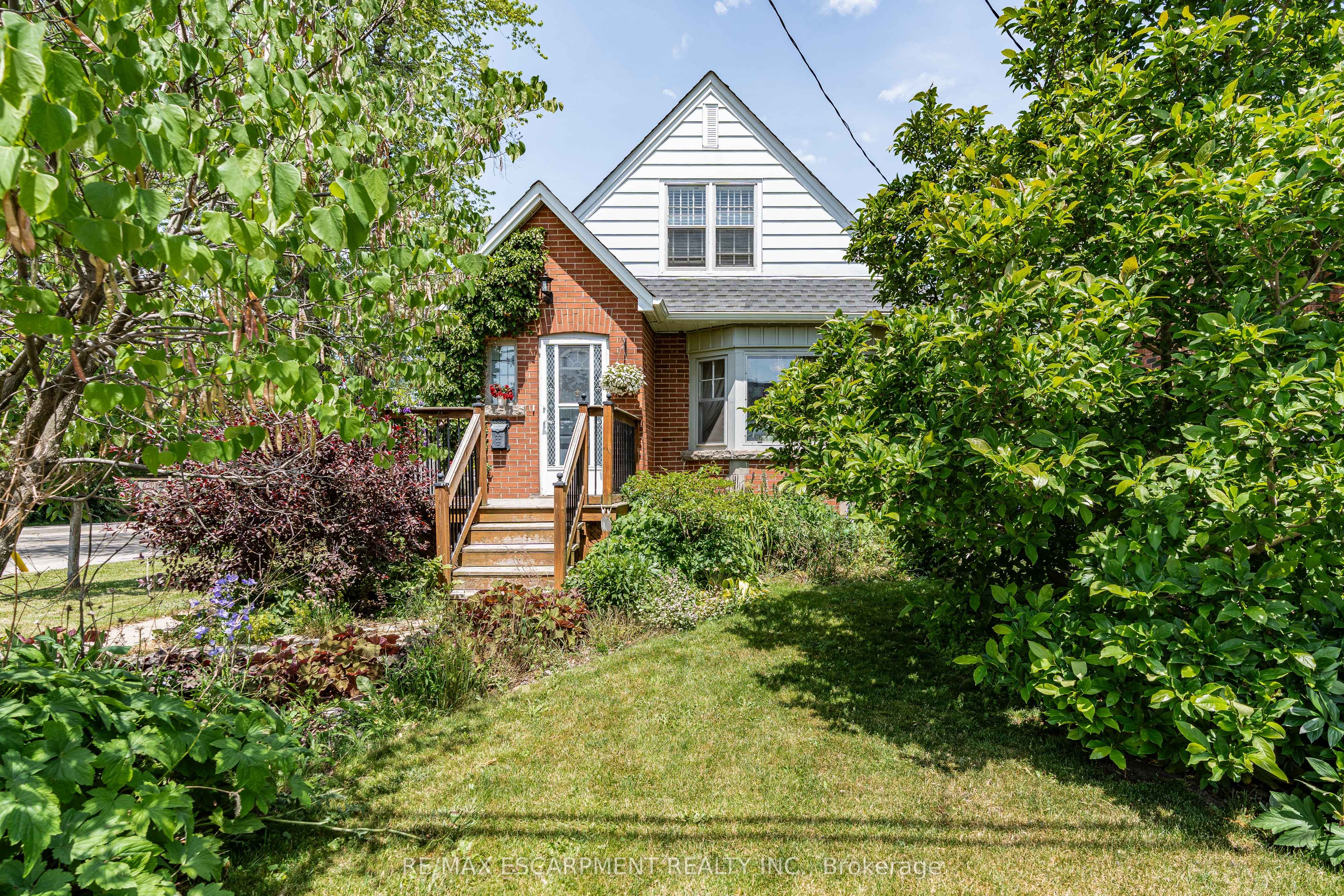 48 Franklin Avenue Property Photo 1