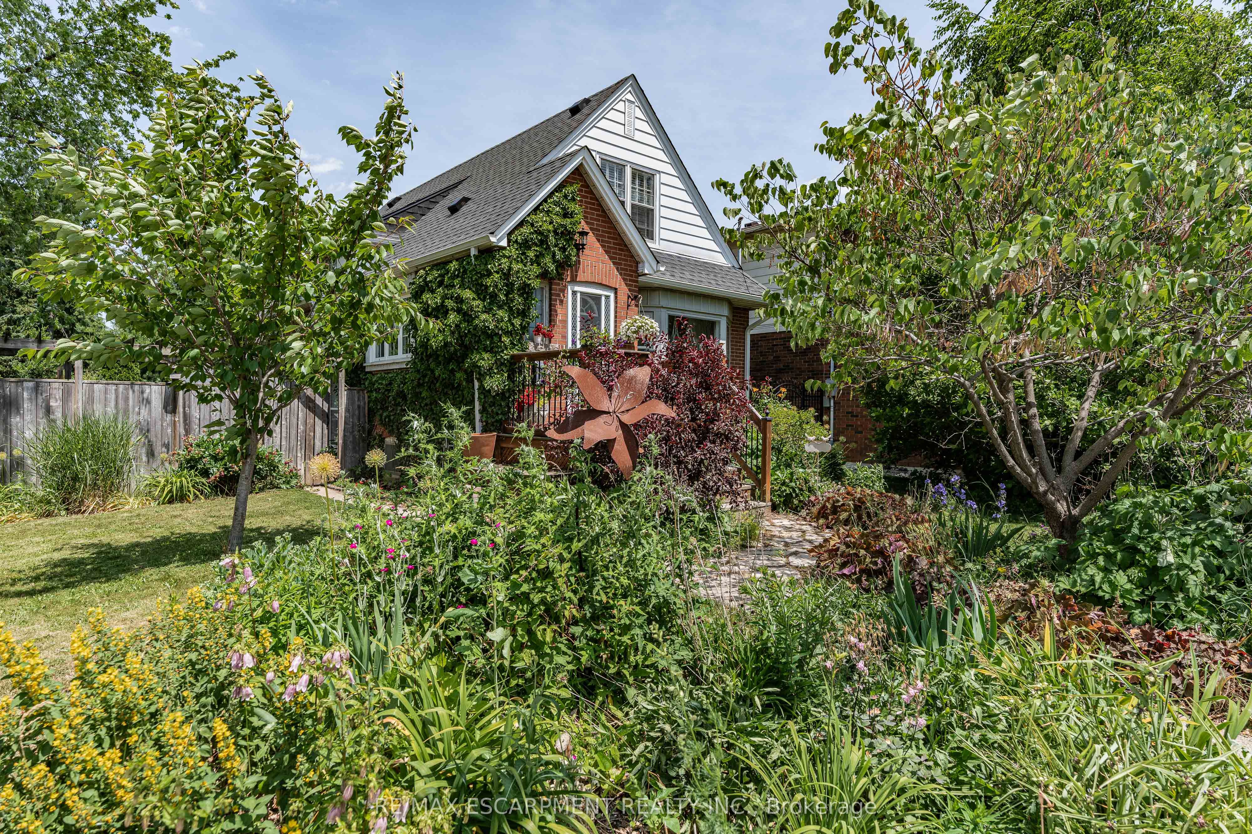 48 Franklin Avenue Property Photo 2