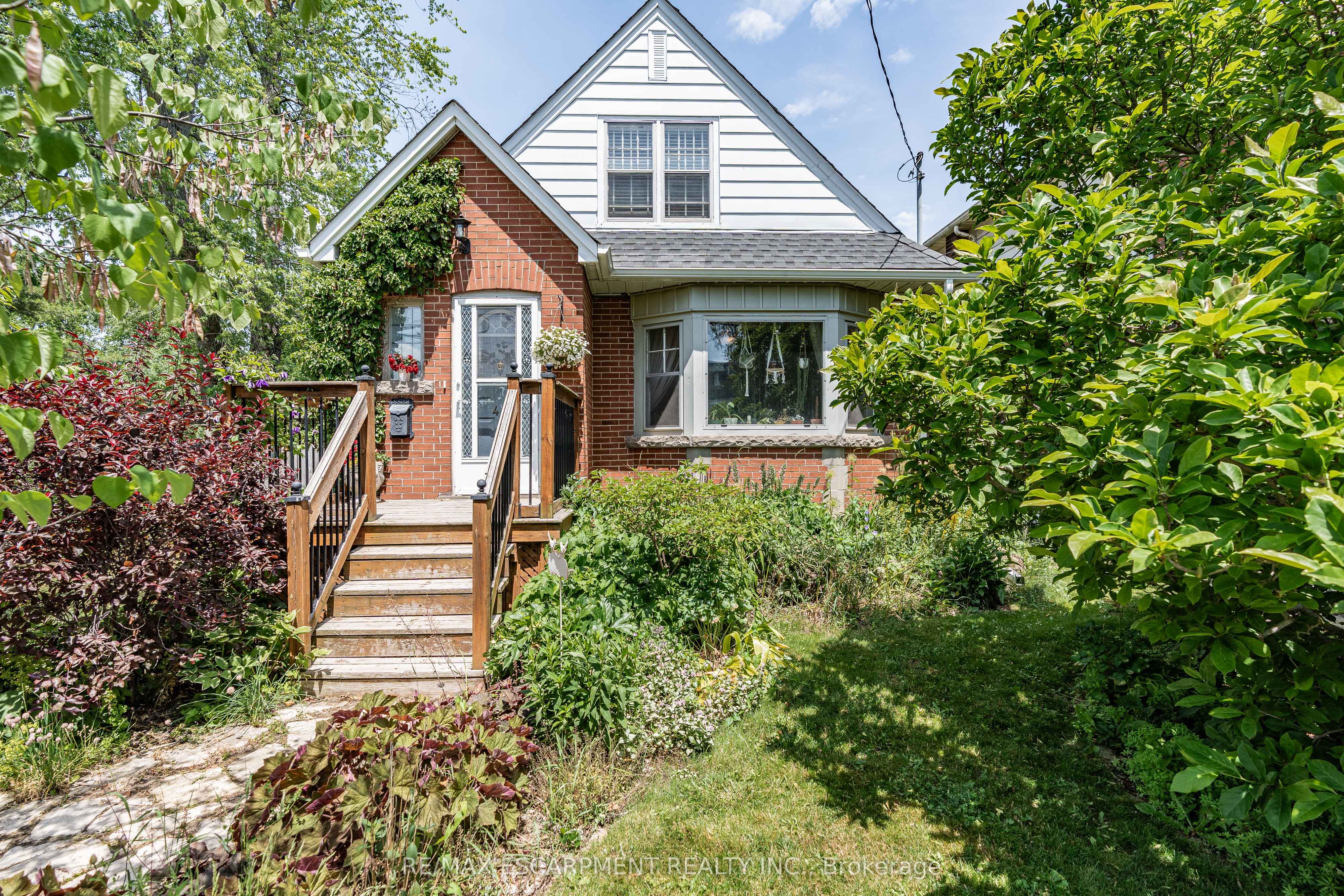 48 Franklin Avenue Property Photo 3